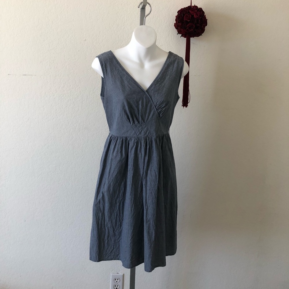 Outback Red Chambray Sleeveless V-Neck Dress
